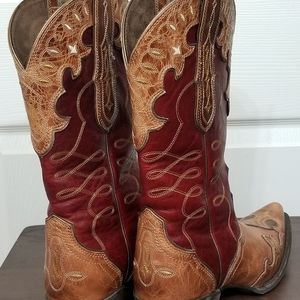 *NEW* ARIAT Cowboy Boots. Size 8.5B